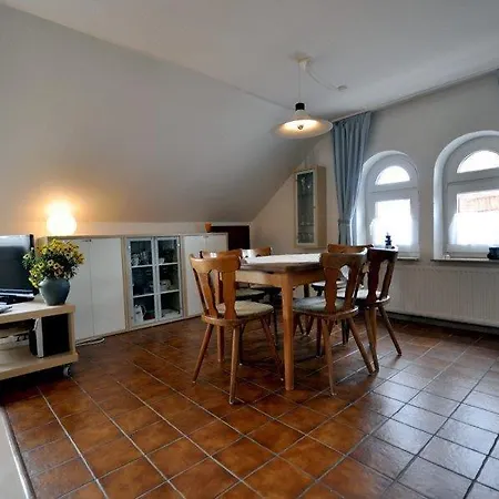 Apartman Kirchstr 38 38 *